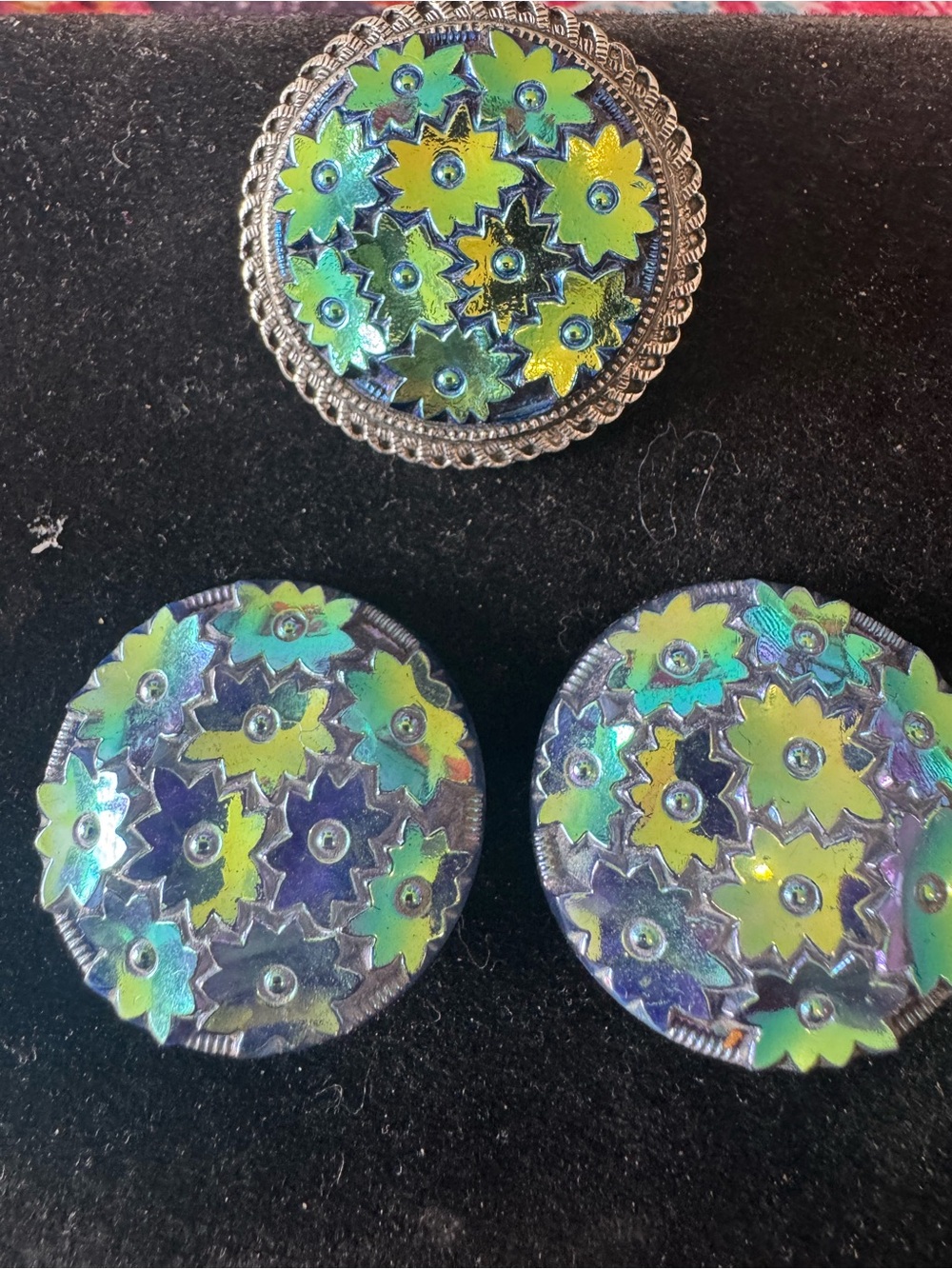 Vintage western Germany Scarf clip and clip on earrings blue iridescent color